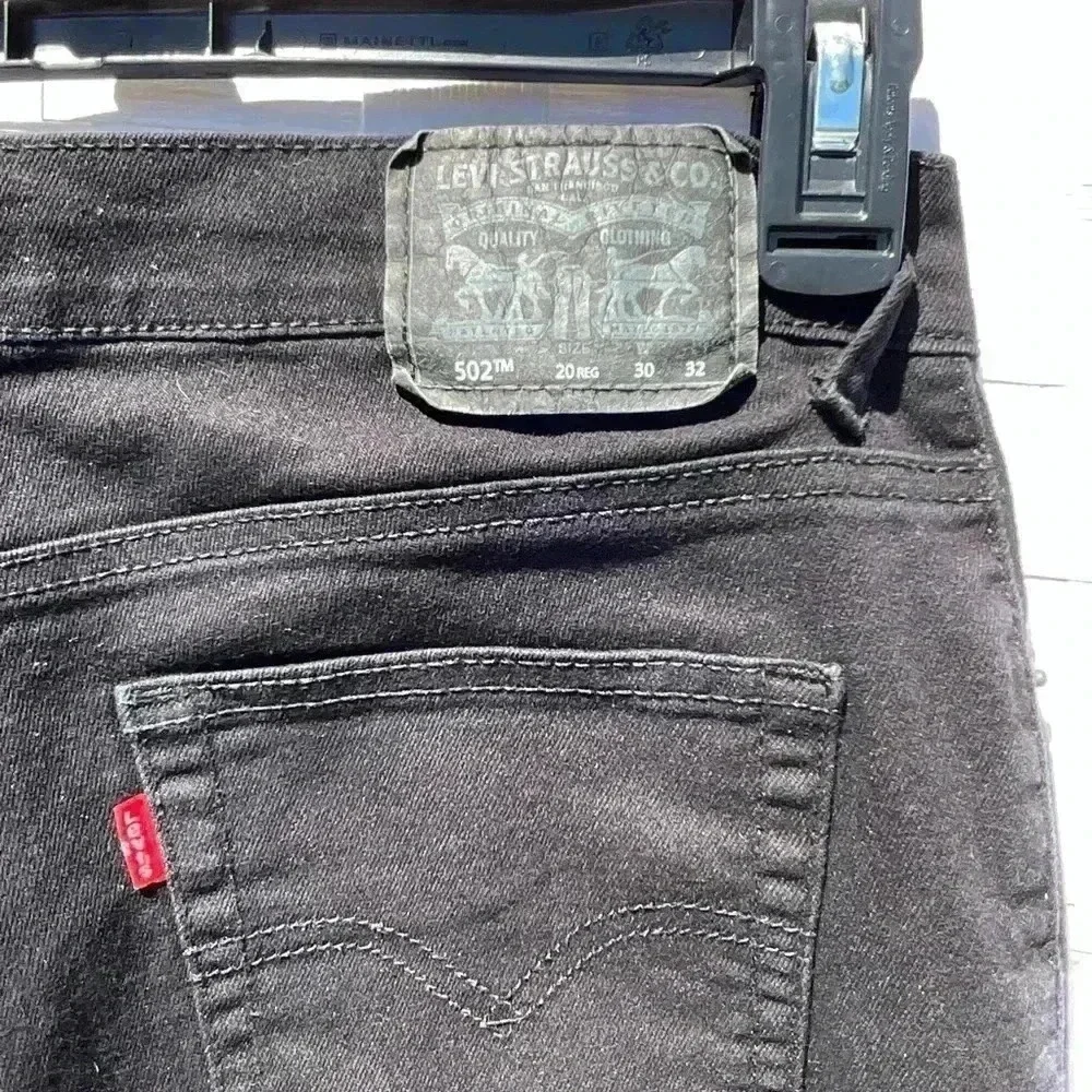 Levi’s 502, Black, 20 Regular, 30 Waist, 32 Length, Great Condition
